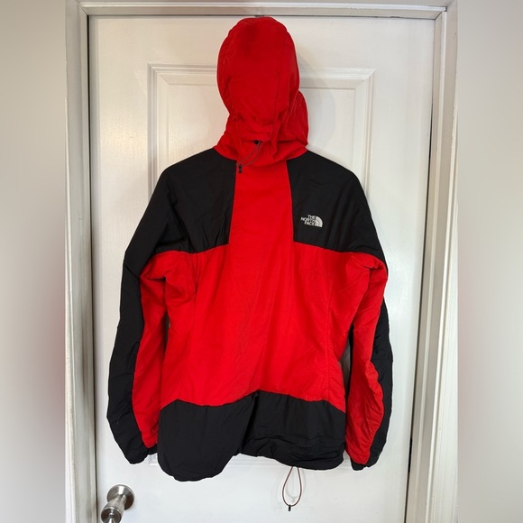 NorthFace Women’s Red & Black Summit Series L3 Bentrix 2.0 Zip Up Jacket - Picture 4 of 10